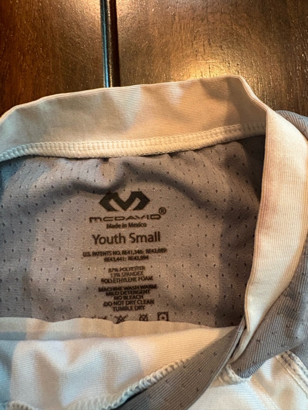 McDavid Youth Padded Baseball Compression Top Youth S - Picture 2 of 3